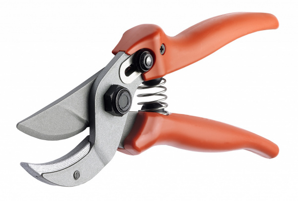 ART 15.104 Секатор LOWE